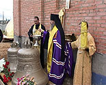 images/2010/vladyka_dimitriy_hram_v_bychihe/