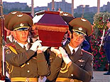 images/2010/vseH_sviatski_hram_pamyatnik_zahoronenie_v_kripte/