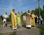 images/2013/Massoviy_obryad_kreshcheniya_proshyol_na_reke/
