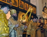 images/2013/Mitropolit_Kirill_vozglavil_Liturgiyu_s_uchastiem_belorusskih2117731.jpg