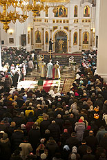 images/2013/pamiatnik_patriarhu_aleksiju_vitebsk/