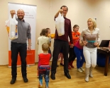 images/2014/Orangereya_schastlivoy_semi_obedinila_detey_i.jpg