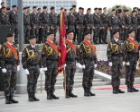 images/2014/Svyashchennik_osvyatil_novie_znamena_otryadov_OMON7119062.jpg