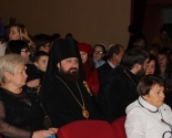 images/2015/Episkop_Antoniy_nagradil_uchastnikov_blagotvoritelnogo_marafona/