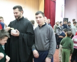 images/2015/Kontsertom_v_Chervenskogo_dome_internate_zavershilas_akcija_po_sbory_podarkov/