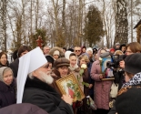 images/2015/Mitropolit_Pavel_sovershil_moleben_na_meste_upokoeniya_blagennoy6509375.jpg