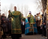 images/2015/Mitropolit_Pavel_sovershil_moleben_na_meste_upokoeniya_blagennoy9792287.jpg