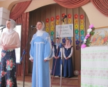 images/2015/Novogrudskih_genshchin_pozdravili_tsvetami_s_pravoslavnim_genskim6037822.jpg