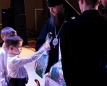 images/2016/Arhiepiskop_Guriy_posetil_kontsert_Voskresnoy_shkoli_v8935173.jpg