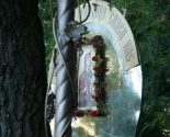 images/2017/Palomnik_k_svValentini_Minskoy_Trud_na_svyatom_meste_ochishchaet7256999.jpg