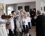 images/2017/Uchebniy_god_v_voskresnoy_shkole_Radoste_Skorbyashchenskogo_prihoda3481881.jpg