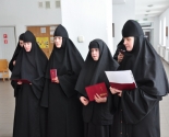 images/2018/10_chelovek_iz_Svyato_Ksenievskogo_monastirya/