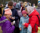 images/2018/Kak_rasskazat_o_vrede_iskusstvennih_tsvetov_na_tserkovnom5982196.jpg
