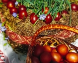 images/2019/K_Pashe_Hristovoy_palomniki_divno_ukrasili_mesto_upokoeniya_svyatoy3829678.jpg