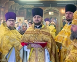 images/2019/Patriarshiy_Ekzarh_sovershil_Liturgiyu_v_minskom_hrame_v_chest8410528.jpg