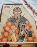 images/2019/Prirodnimi_materialami_i_givimi_tsvetami_ukrasili/