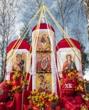 images/2020/K_Pashe_veruyushchie_ukrasili_mesto_upokoeniya/