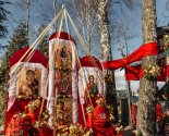 images/2020/K_Pashe_veruyushchie_ukrasili_mesto_upokoeniya/