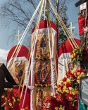 images/2020/K_Pashe_veruyushchie_ukrasili_mesto_upokoeniya/