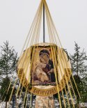 images/2020/K_Rogdestvu_Hristovu_palomniki_ukrasili_mesto/