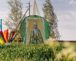 images/2020/K_prazdniku_Svyatoy_Troitsi_palomniki_ukrasili/