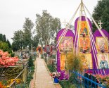 images/2020/Kak_ukrasili_mesto_upokoeniya_blagennoy_Valentini/