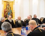 images/2020/Patriarshiy_Ekzarh_vozglavil_soveshchanie_blagochinnih_i_duhovnikov8427193.jpg