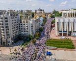 images/2021/350_tisyach_veruyushchih_proshli_krestnim_hodom_po_ulitsam1001767.jpg