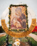 images/2021/Na_Pashu_mogilku_blagennoy_Valentini_Minskoy/