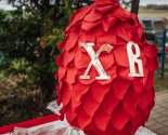images/2022/Palomniki_ukrasili_k_Pashe_mesto_upokoeniya_blagennoy_Valentini1027850.jpg