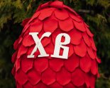 images/2022/Palomniki_ukrasili_k_Pashe_mesto_upokoeniya_blagennoy_Valentini5228485.jpg