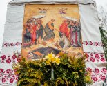 images/2022/Palomniki_ukrasili_k_Pashe_mesto_upokoeniya_blagennoy_Valentini5881686.jpg