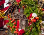 images/2022/Palomniki_ukrasili_k_Pashe_mesto_upokoeniya_blagennoy_Valentini8345508.jpg