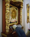 images/2024/Dorogie_bratya_i_sestri_pozdravlyaem_vas/