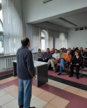 images/2025/V_Sotsialnih_masterskih_pochtili_pamyat_pavshih/