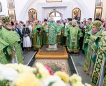 images/2026/V_prazdnik_Svyatogo_Duha_Mitropolit_Veniamin/