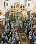 images/2026/V_prazdnik_Svyatogo_Duha_Mitropolit_Veniamin/